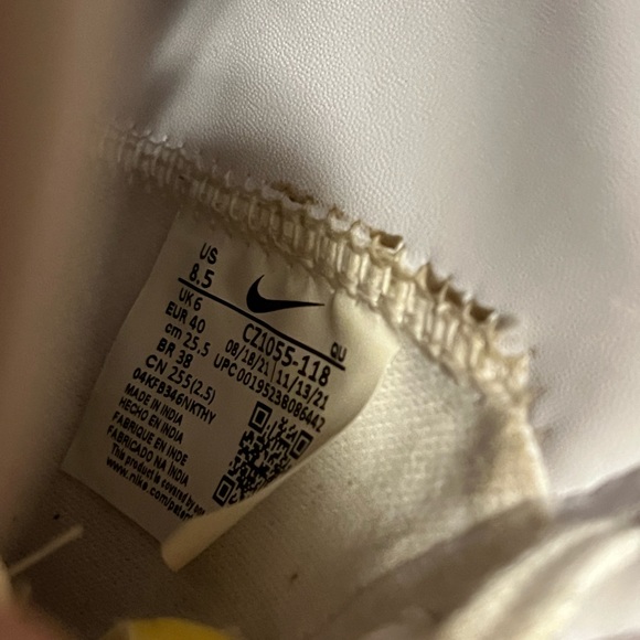 Pink women’s Nike Blazer - Picture 6 of 6